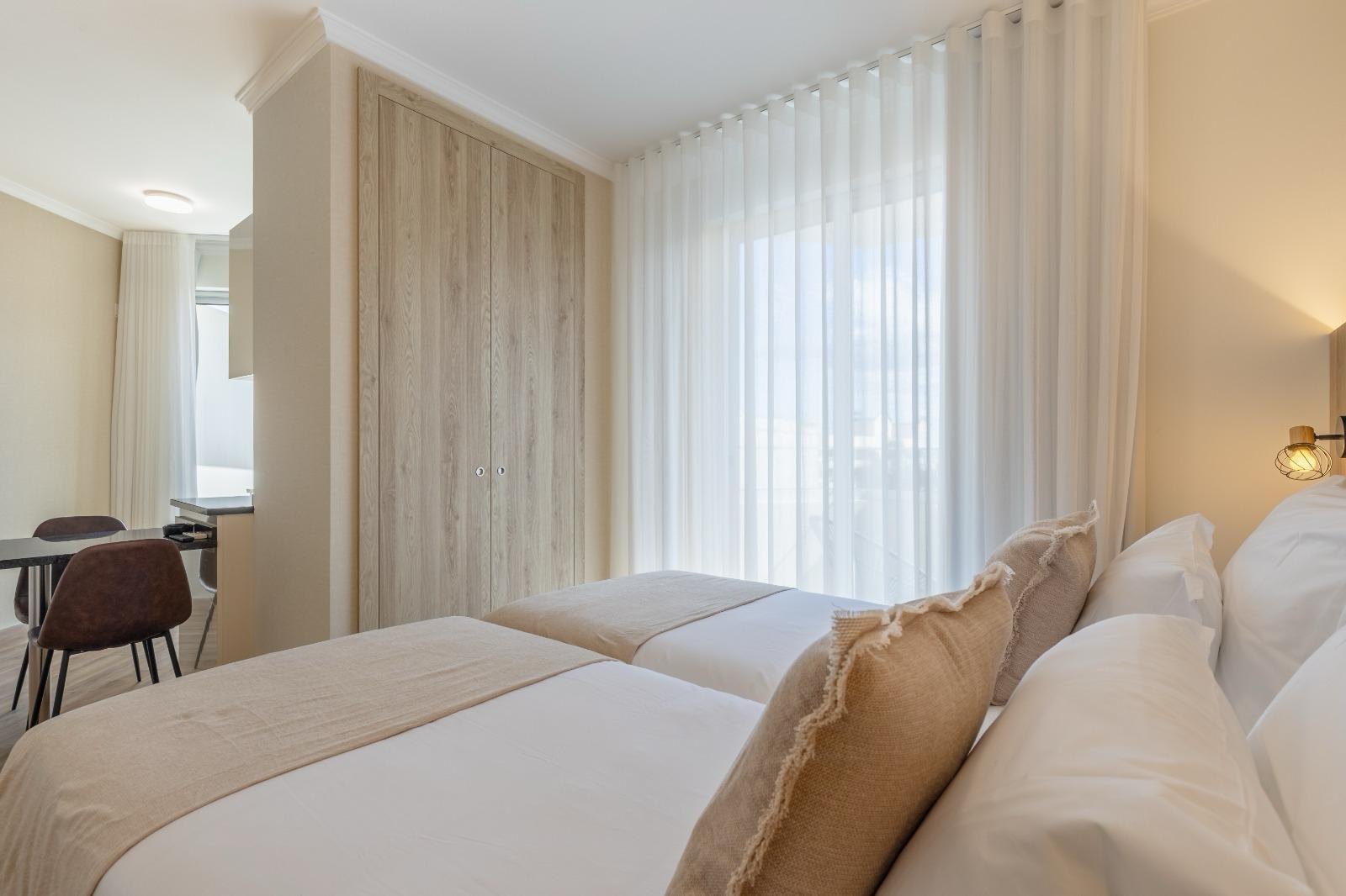 Vila Baleira Residence – EN